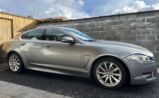 Jaguar XF 2.2 D Prestige Keyless Xenon Navi Leder Camera BT